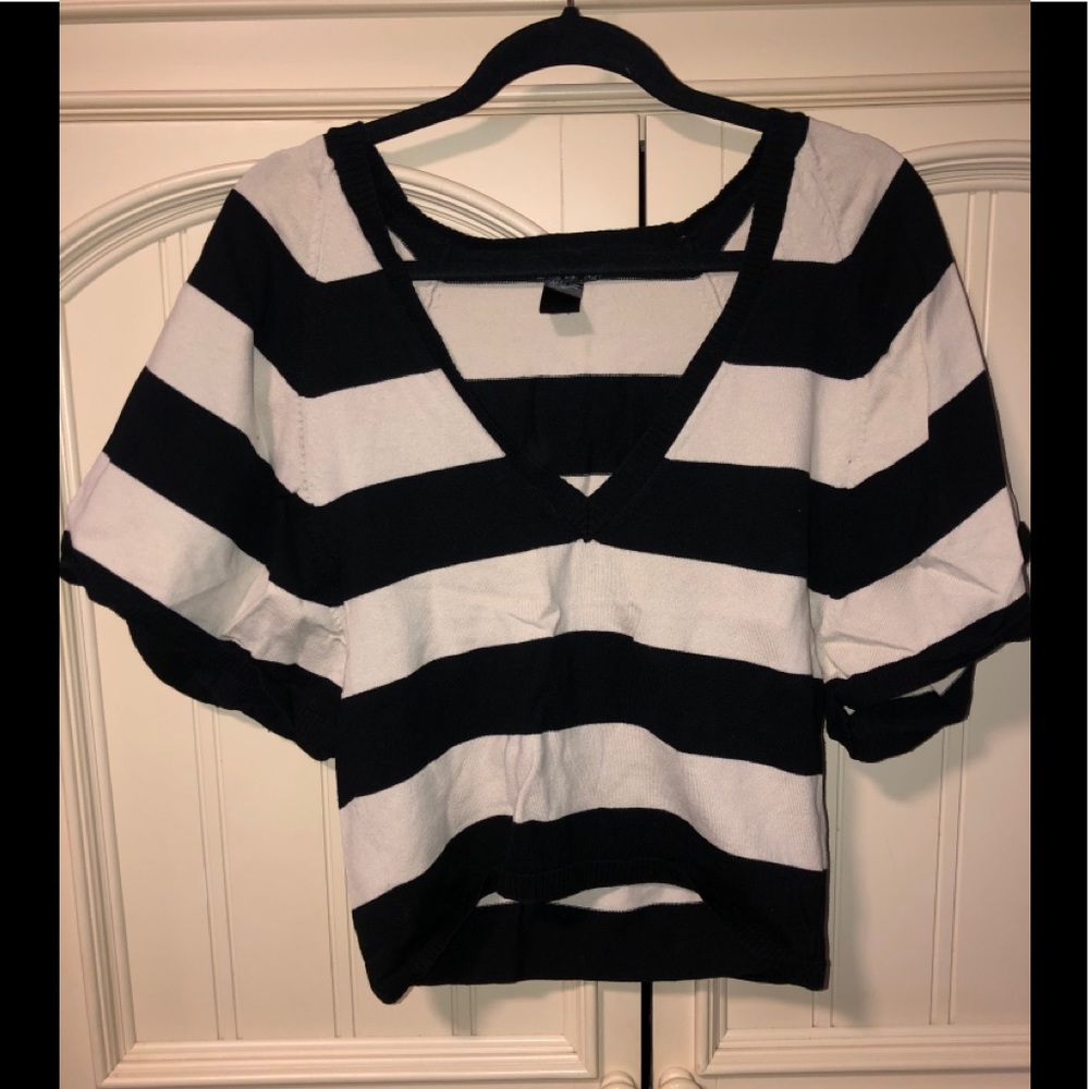 Long sleeve striped shirt
